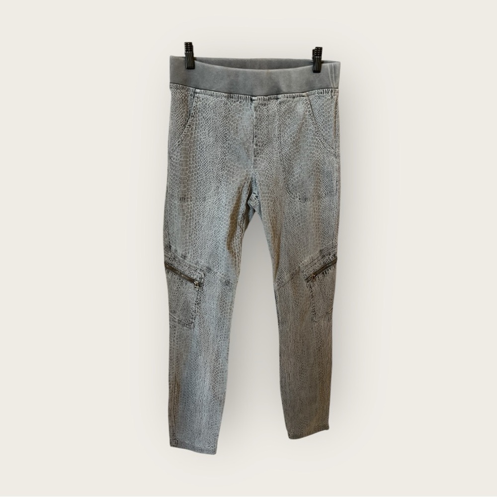 NWOT snakeskin jeggings